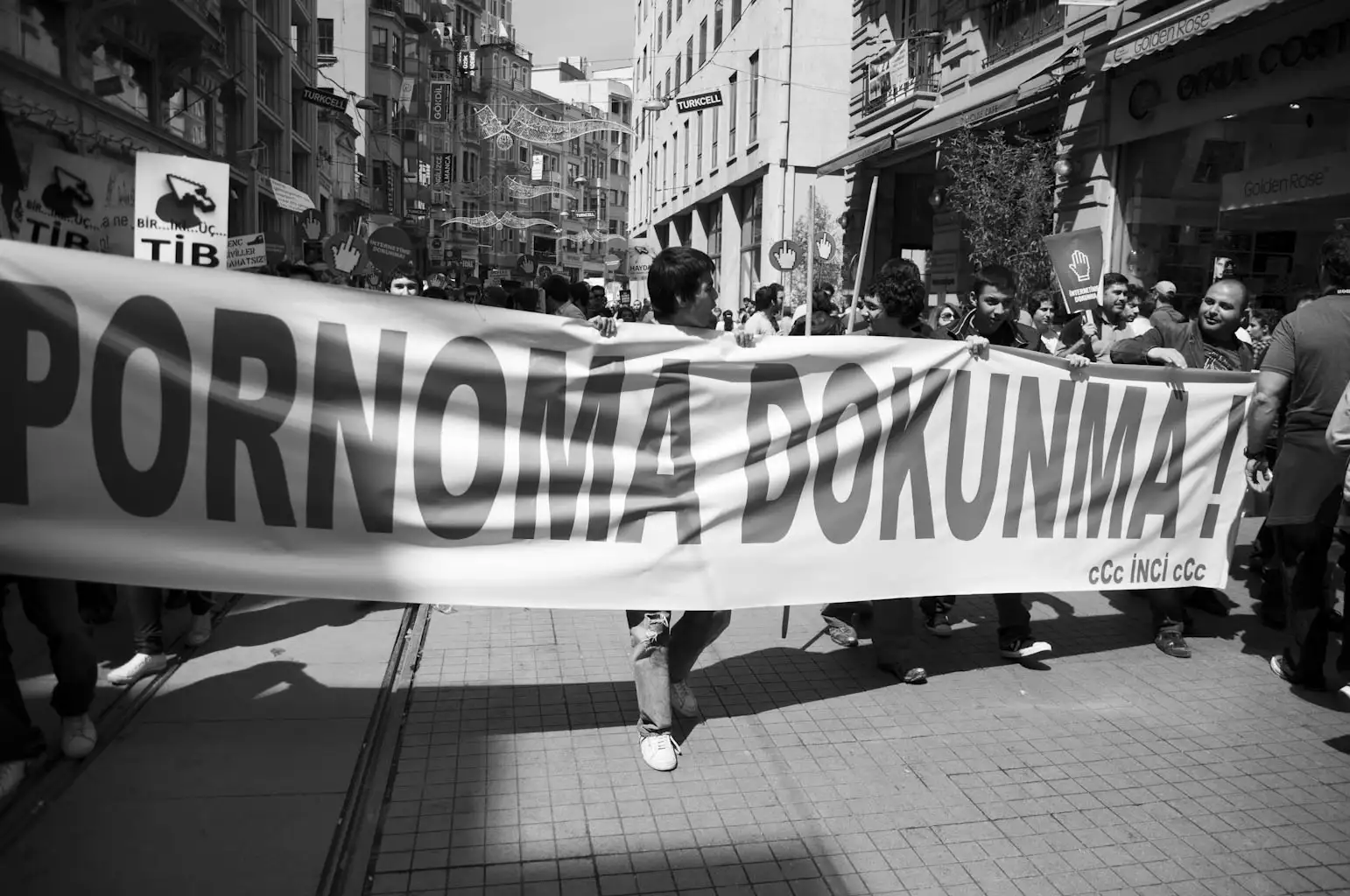 Pornoma dokunma